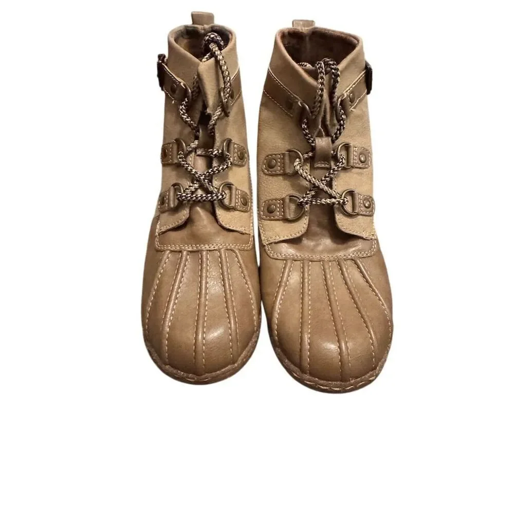 Born B.O.C. Aspen Women's Duck Boots Size 7.5M Brown Ankle Casual